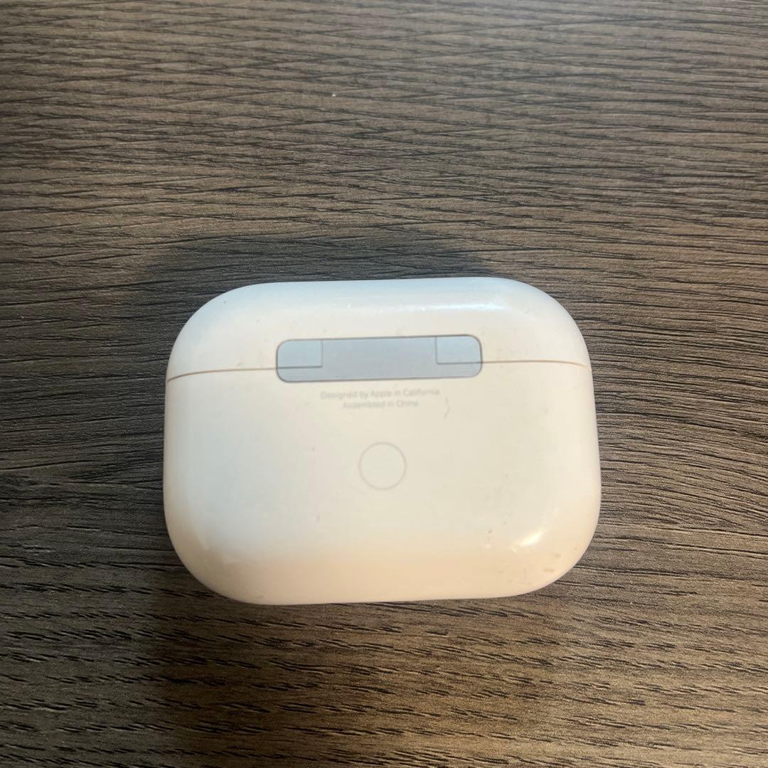 な*ん様 AirPods Pro 2世代ホワイト BOSSロゴ付き