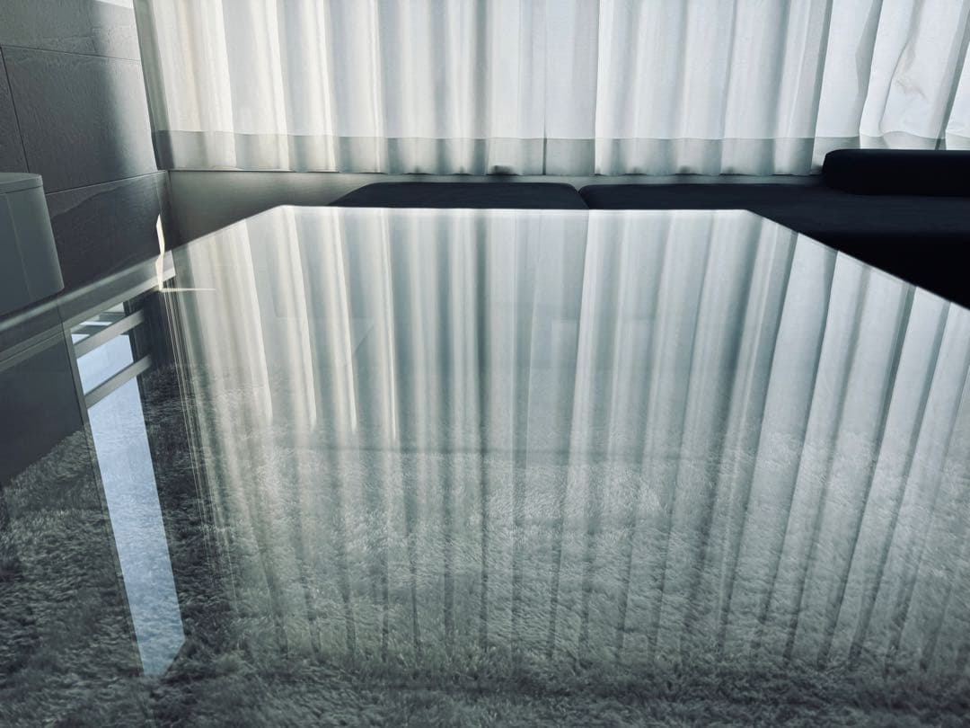 【美品】大塚家具 ガラスローテーブル 一枚ガラス スタイリッシュ 強化ガラス