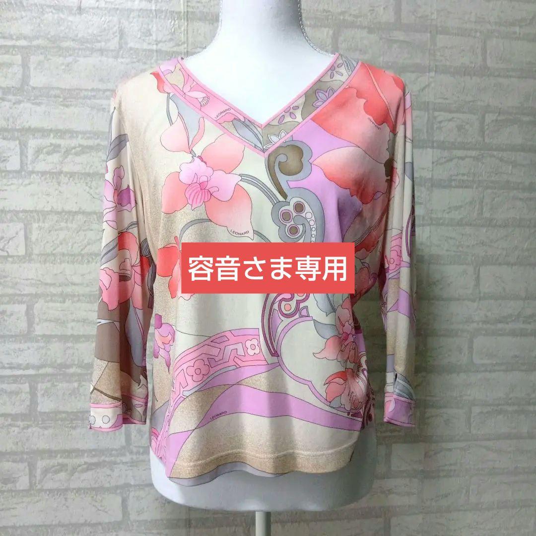 レオナール　きれいめ美品✨️花柄 Vネック 五分袖チュニック　カンカン素材