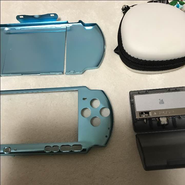 PSP 本体  と オマケ付き