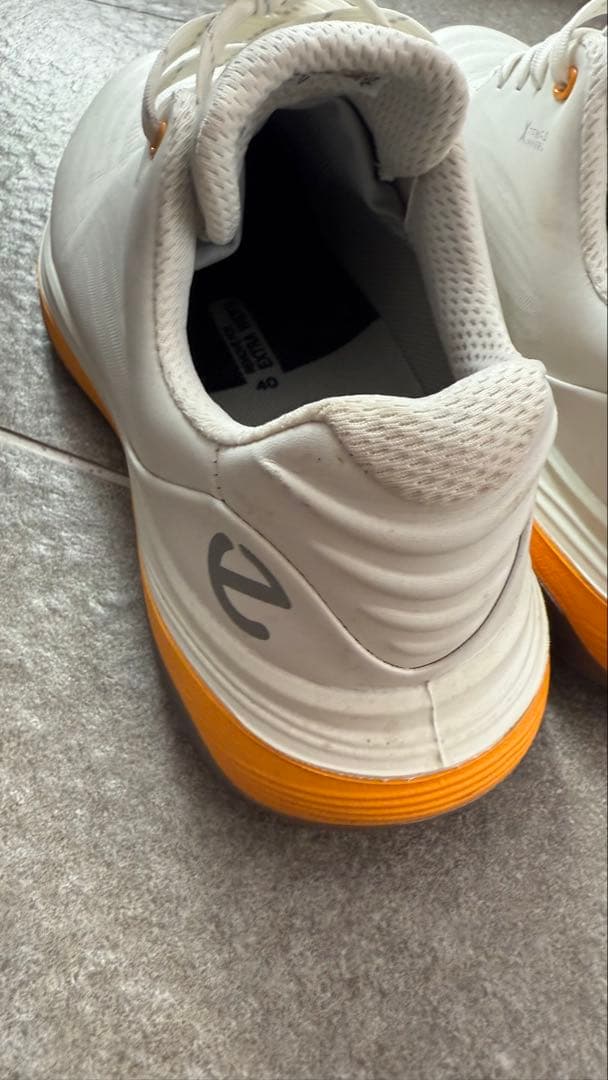 ecco/ゴルフシューズ/ホワイト/2ラウンド着用のみ/サイズ40