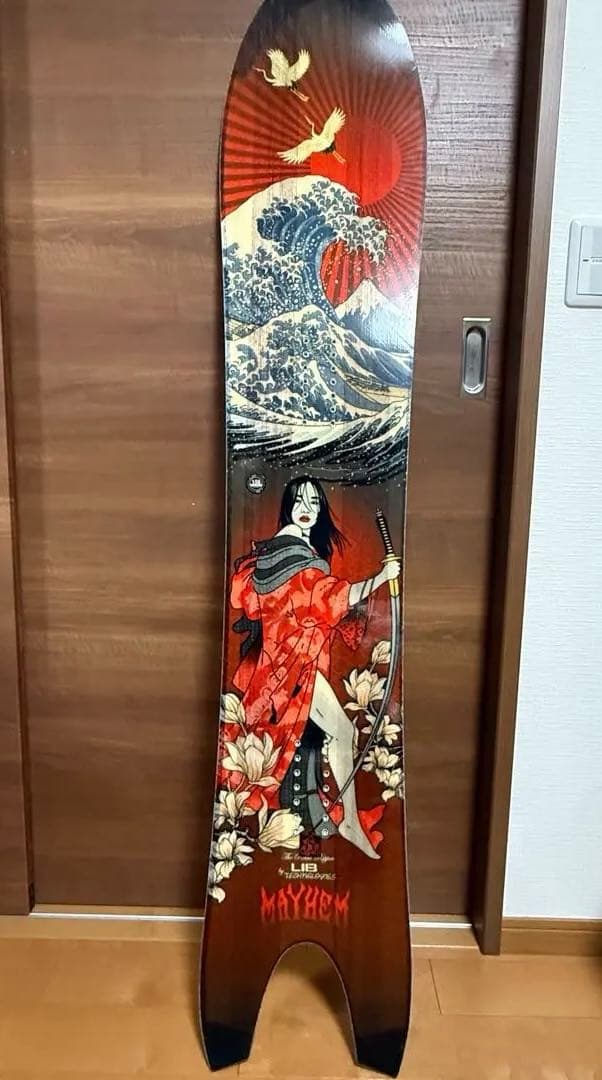 週末価格超美品！LIB TECHスノーボードレトロリッパー 22-23 156㎝