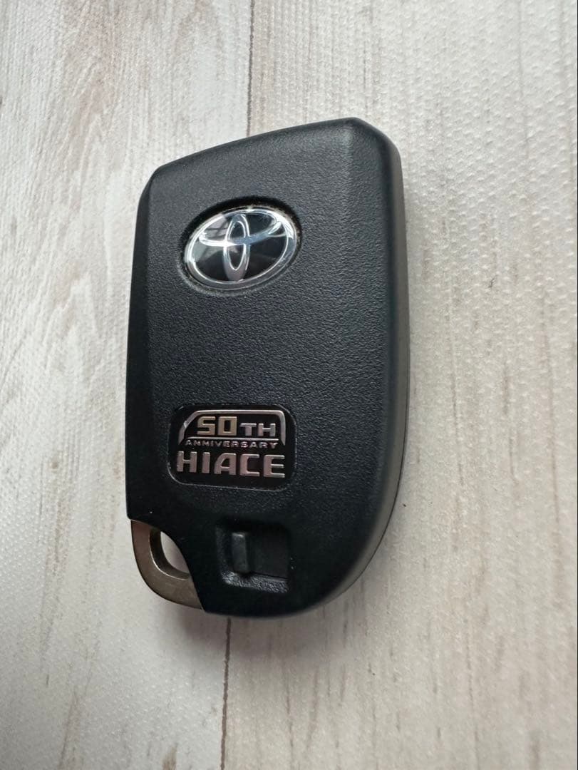 トヨタ　200 ハイエース　50thアニバーサリーリミテッド　スマートキー　美品