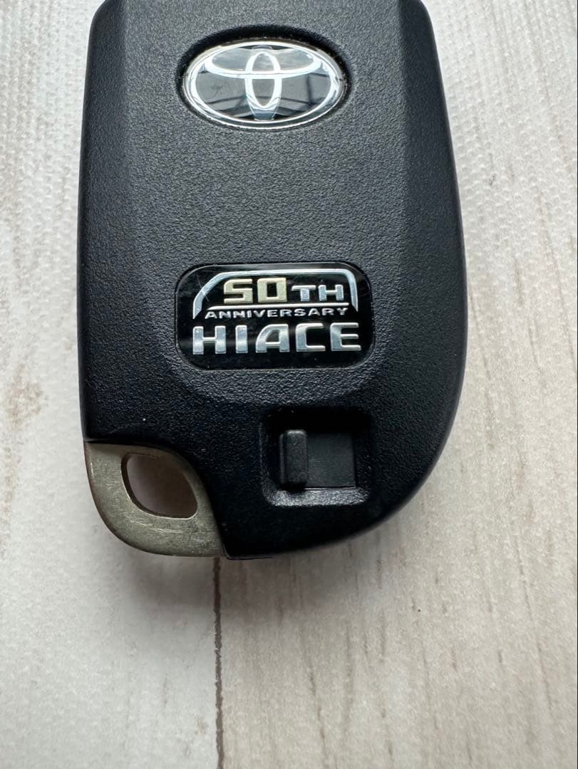 トヨタ　200 ハイエース　50thアニバーサリーリミテッド　スマートキー　美品