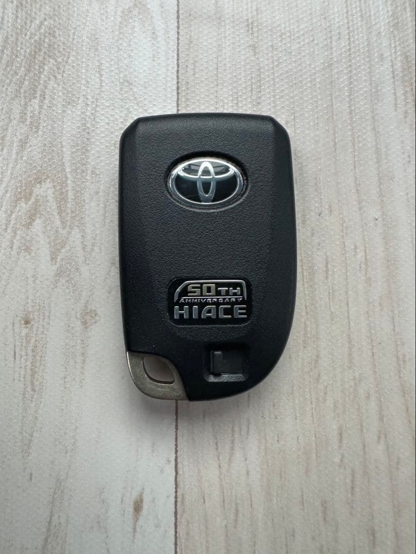 トヨタ　200 ハイエース　50thアニバーサリーリミテッド　スマートキー　美品
