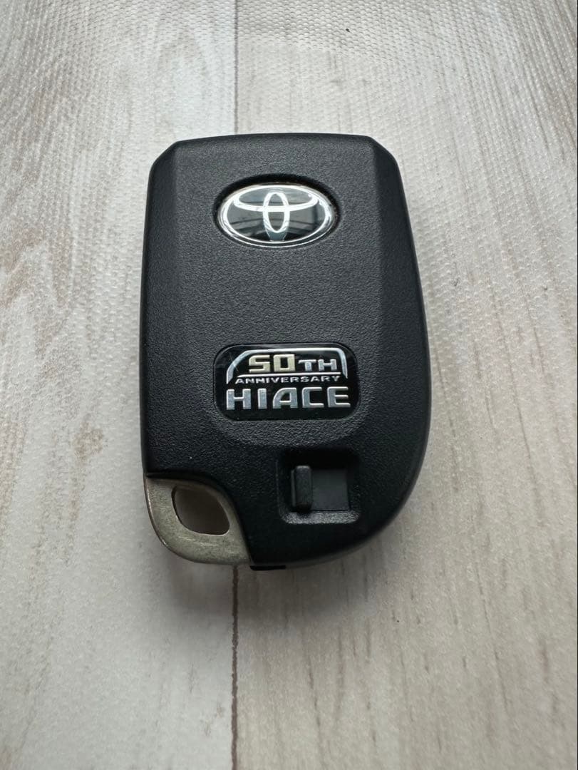 トヨタ　200 ハイエース　50thアニバーサリーリミテッド　スマートキー　美品