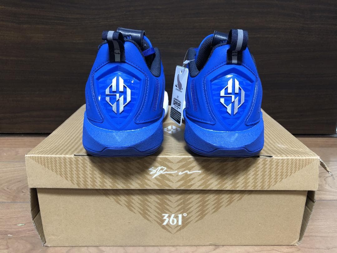 【最終値段・日本未発売】361° DVD4 ディンウィディ4 バスケットシューズ