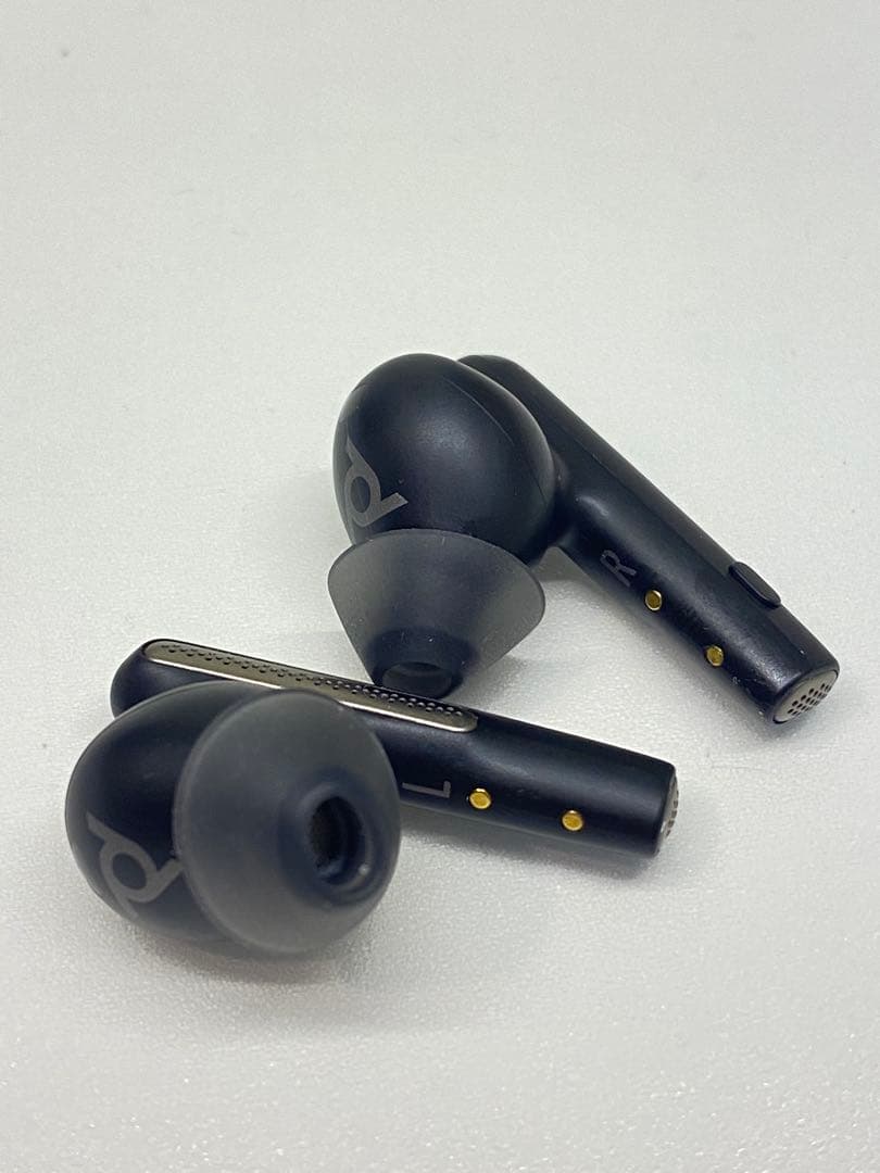 Poly Voyager Free 60+ UC ワイヤレスイヤフォン