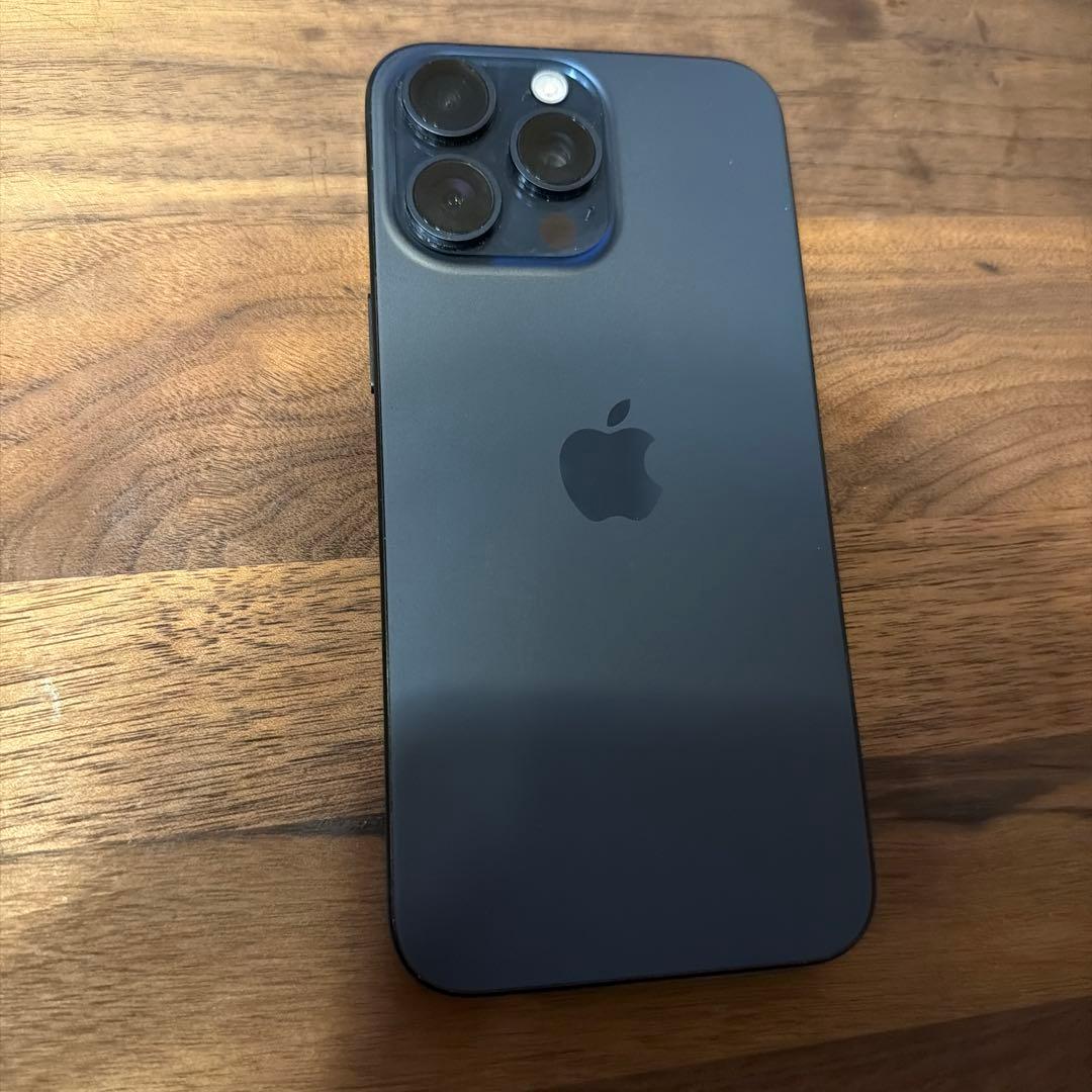 Apple iPhone 15Pro max 本体 画面割れ