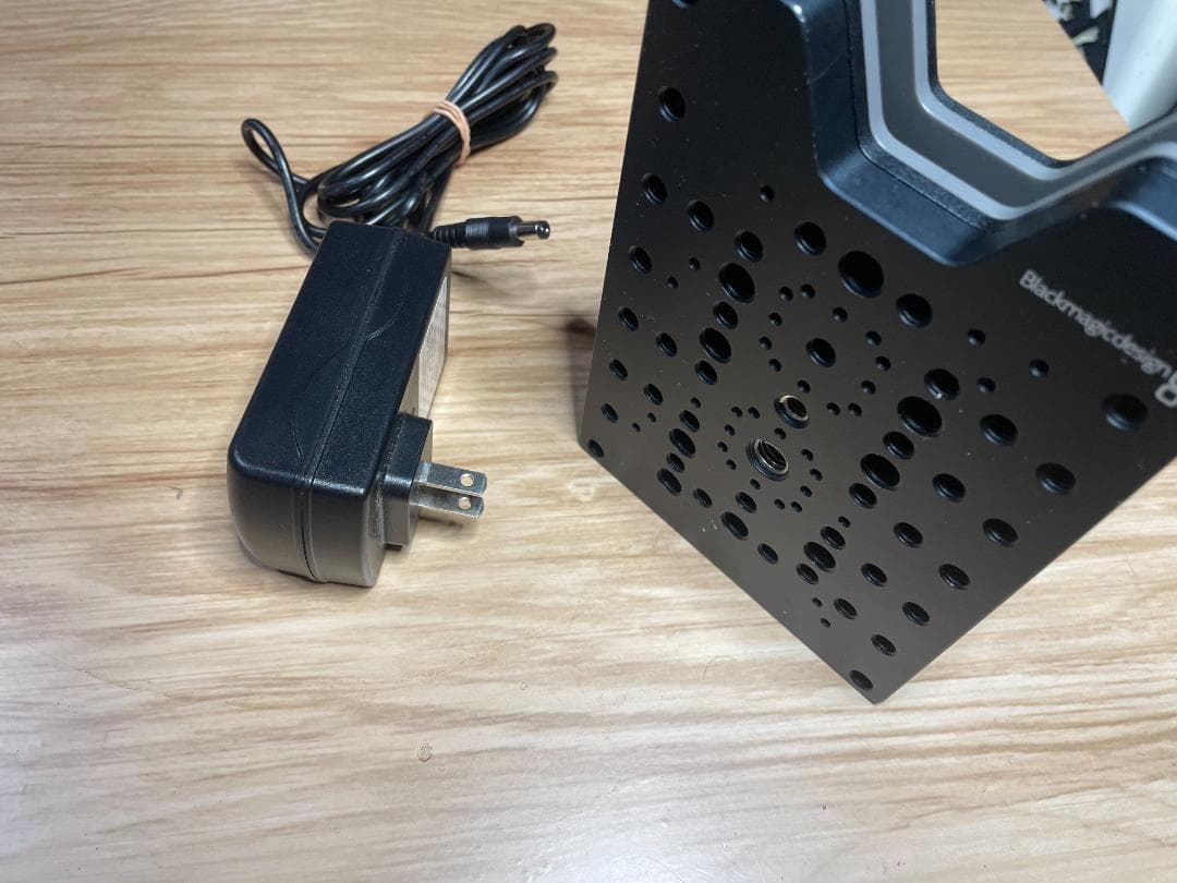 Blackmagic hyperdeck shuttle 2 SSDレコーダー