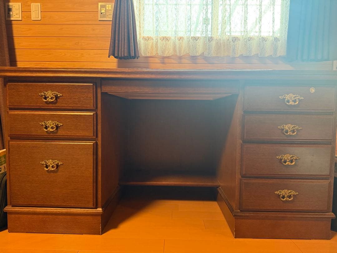 カリモク コロニアルシリーズ 書斎デスク 社長机　取扱説明書付き