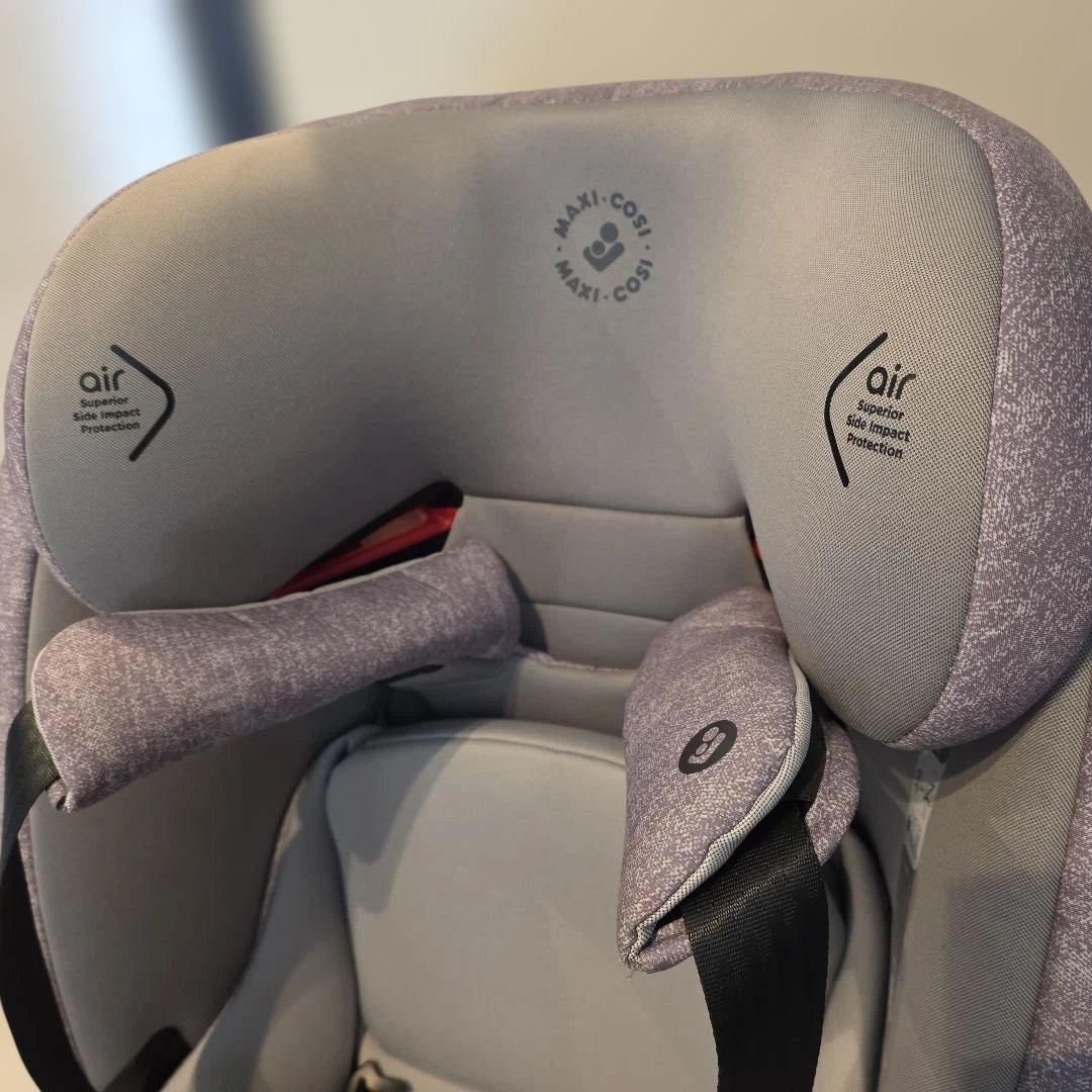 Maxi-Cosi Titan Pro 座席保護シート付き