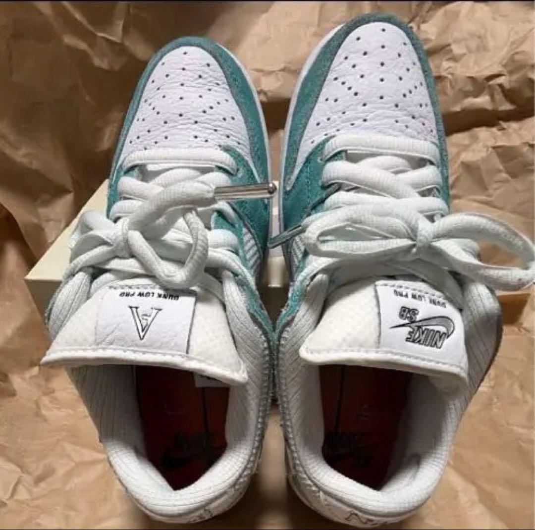 APRIL SKATEBOARDS × Nike SB Dunk Low Pro