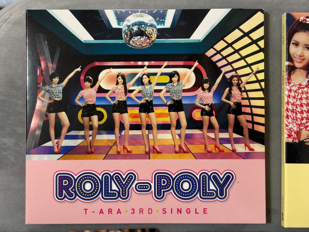 ROLY-POLY T-ARA 3rd Single とトレカ8枚セット‼️