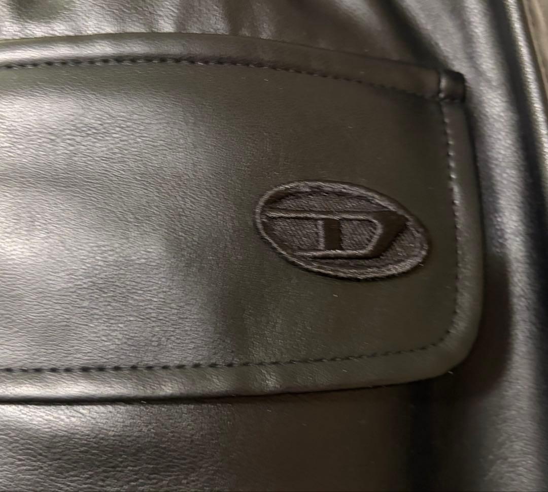 DIESELフェイクレザーパンツ P-MARTY-LTH