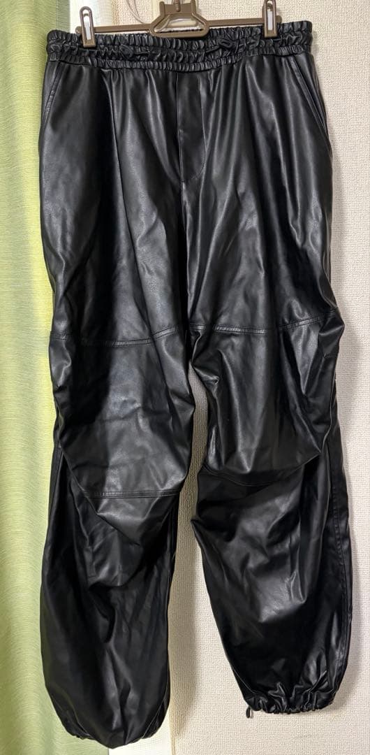 DIESELフェイクレザーパンツ P-MARTY-LTH