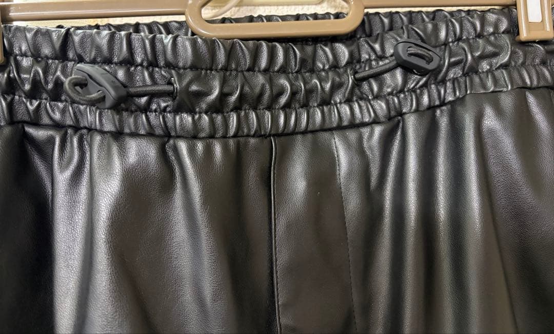 DIESELフェイクレザーパンツ P-MARTY-LTH