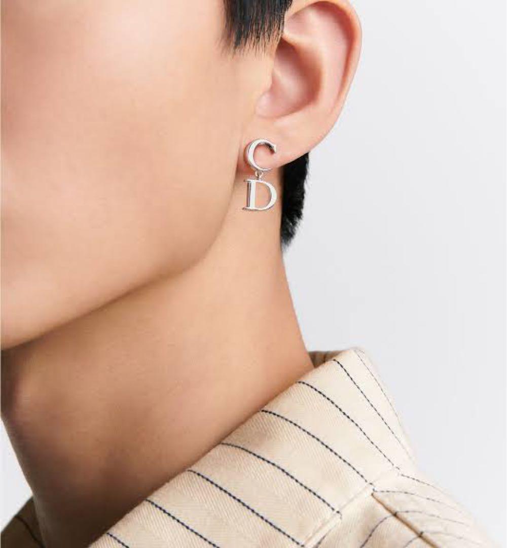 Dior Dロゴ シルバー ピアス(片耳用)