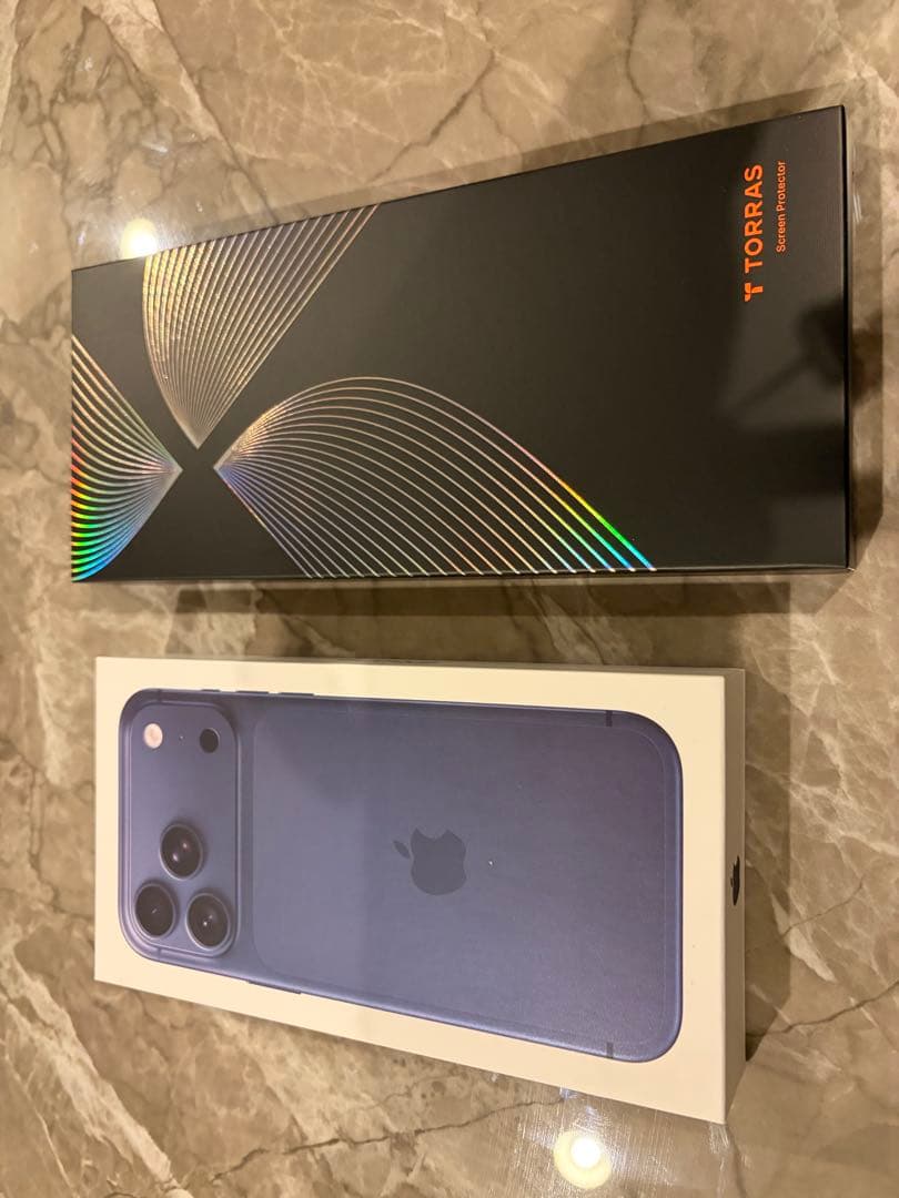 iPhone17 Pro MAX 256GB ディープブルー　ケース付き