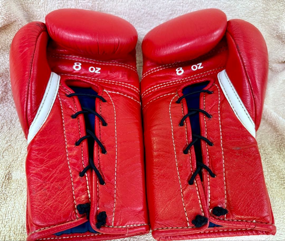 Winning ボクシンググローブ 8 oz 赤