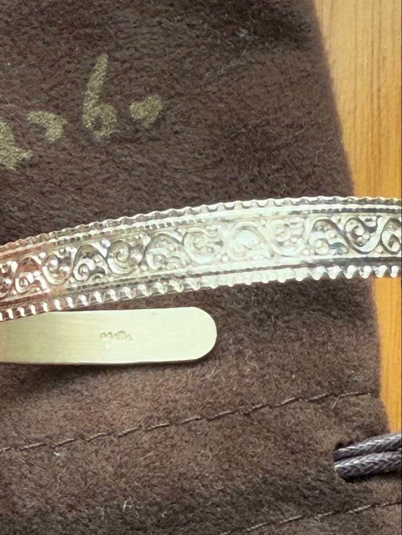 ［値下］新品未使用 Agete シルバー装飾バングル