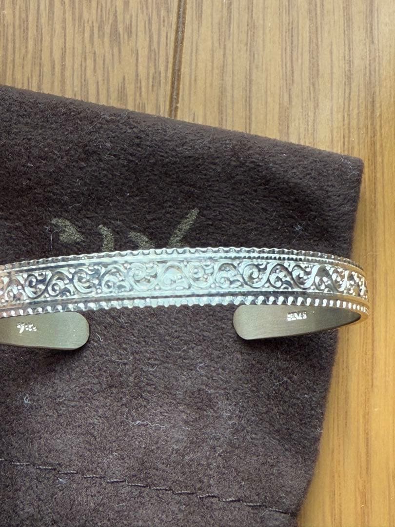 ［値下］新品未使用 Agete シルバー装飾バングル