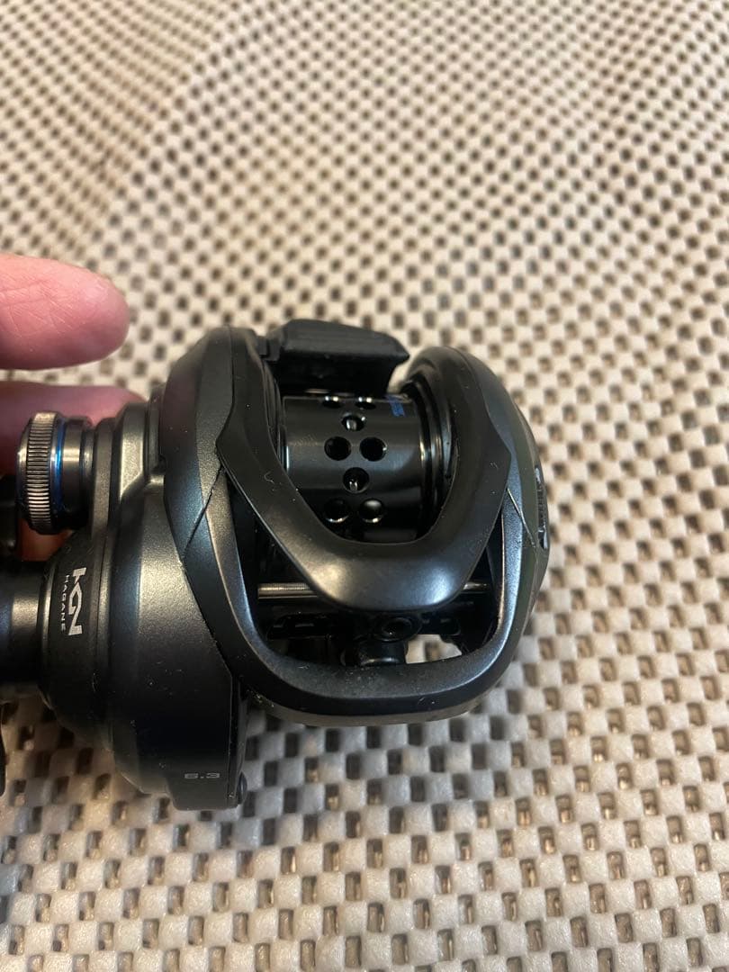 I シマノ　 SLX BFS ベイトリール