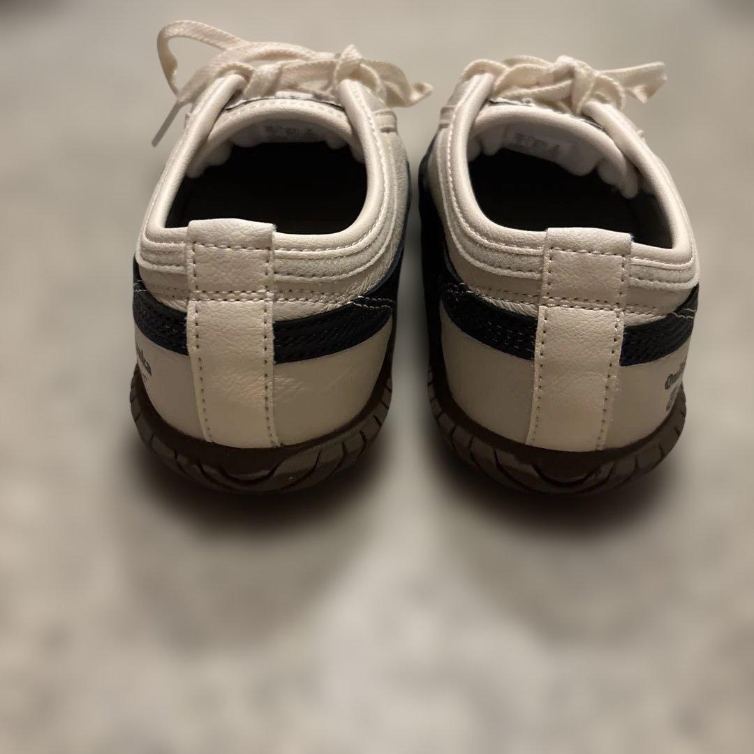 【23.5】Onitsuka Tiger TSUNAHIKI SLIP-ON