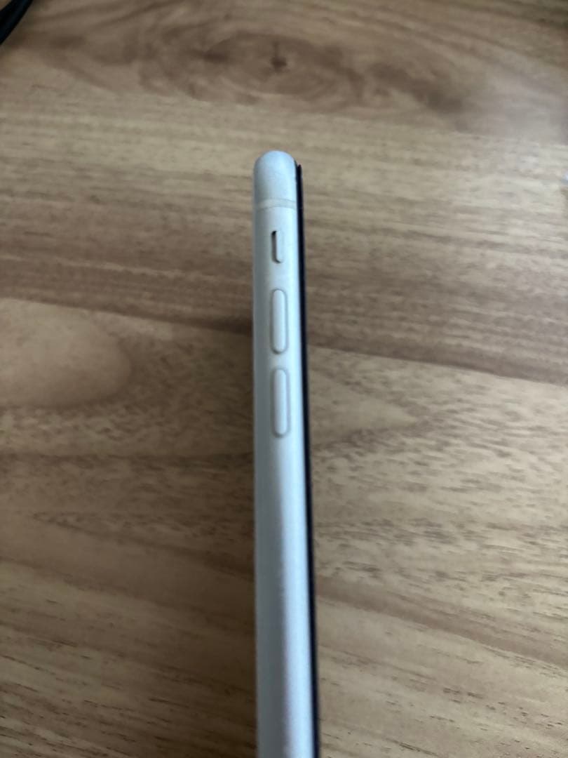 iPhone11 64GB ホワイト