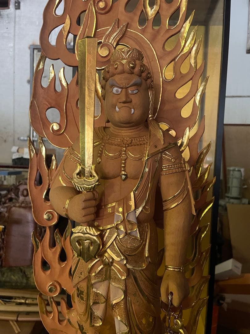 不動明王立像　金泥 高さ78cm 香木 、仏教美術 高68cm 仏像 木彫 寺院