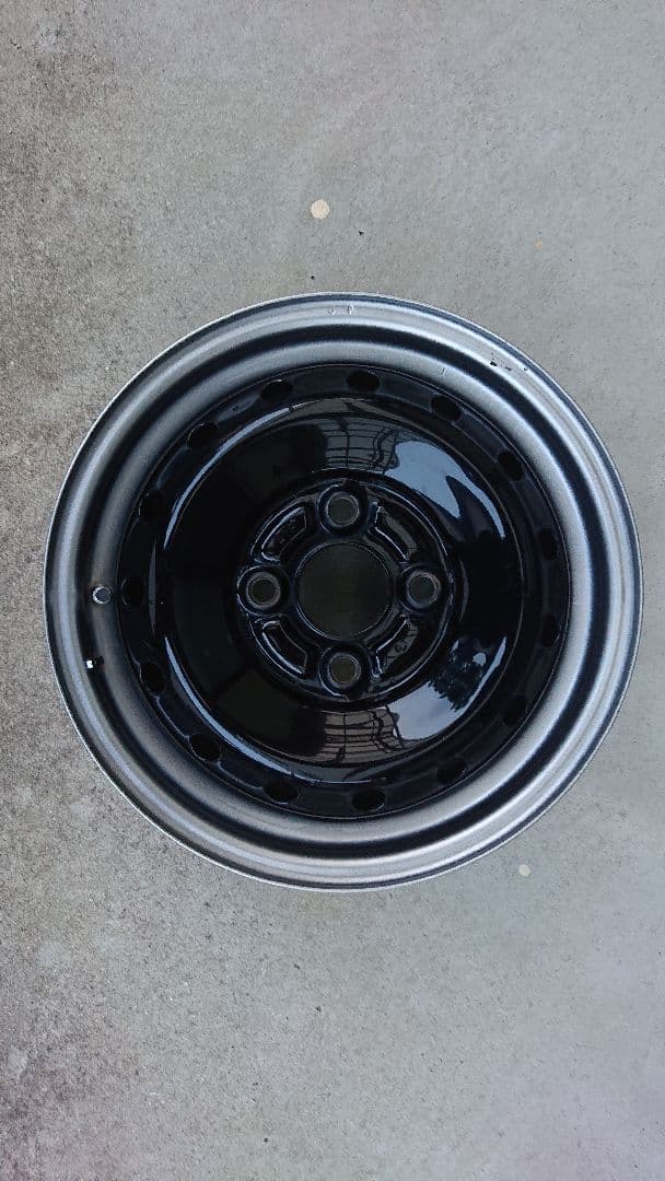 13インチ スチール4.5J 4穴 PCD100 黒/シルバー コンビカラー