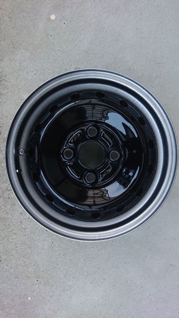 13インチ スチール4.5J 4穴 PCD100 黒/シルバー コンビカラー