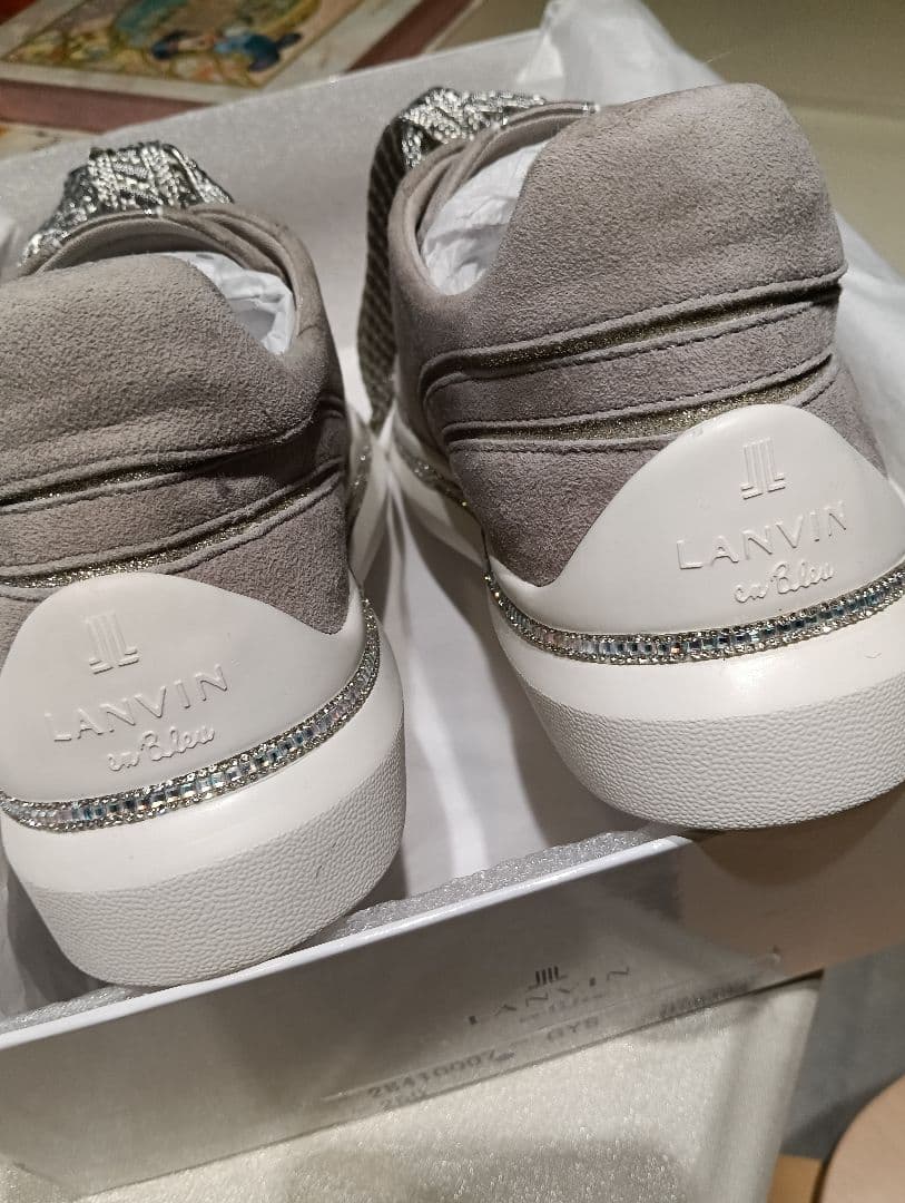 新品！箱付き！定価約２万円！LANVIN グレー スエード スニーカー