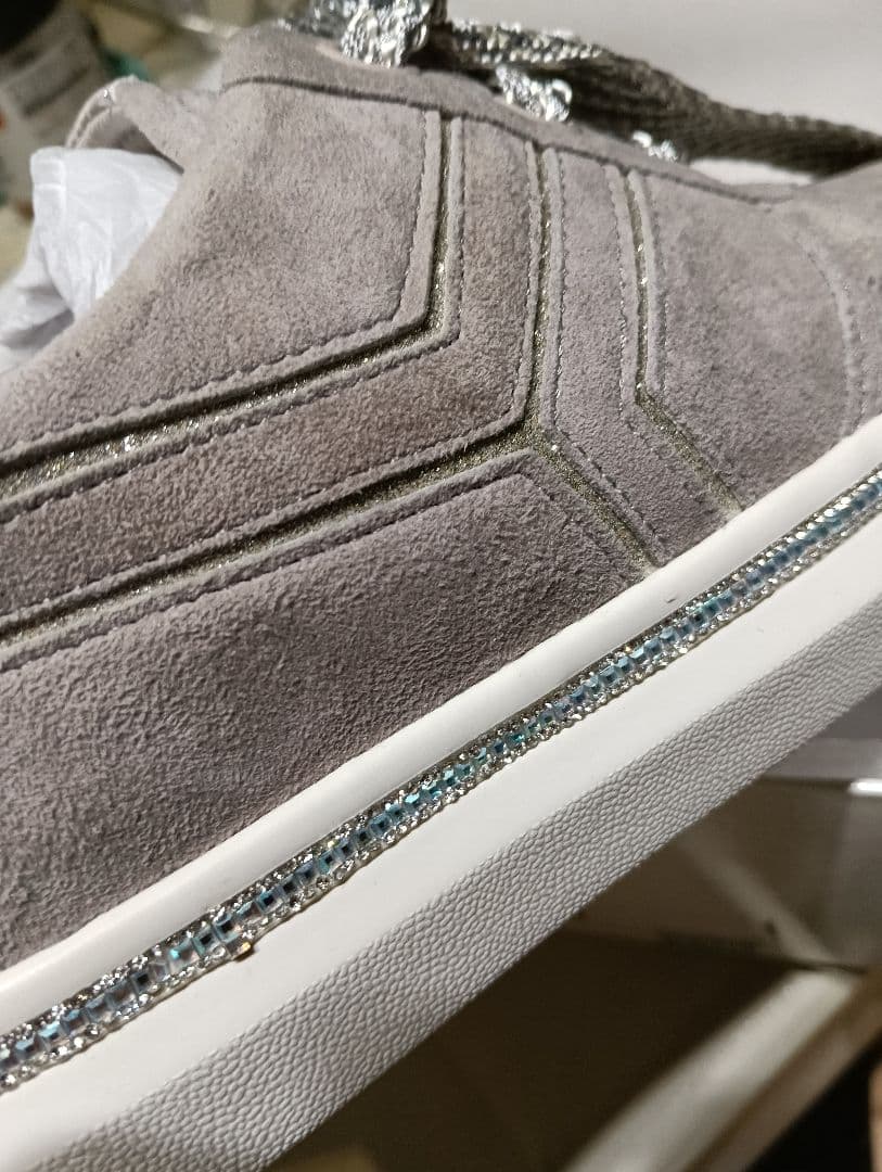 新品！箱付き！定価約２万円！LANVIN グレー スエード スニーカー