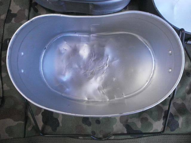 ワ*ン様 自衛隊　本物　戦闘飯盒　Ⅱ型　 はんごう 87年90年