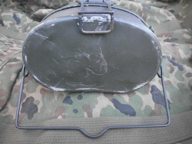 ワ*ン様 自衛隊　本物　戦闘飯盒　Ⅱ型　 はんごう 87年90年