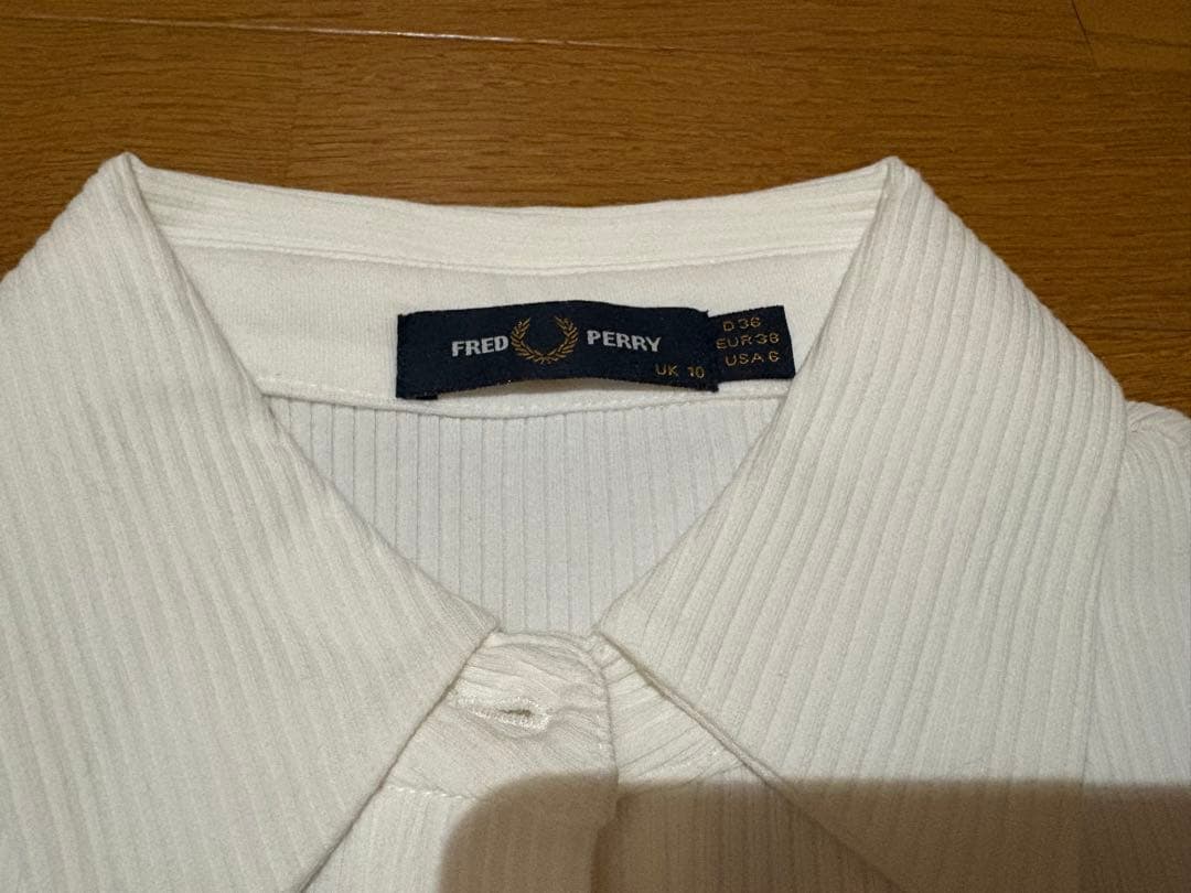 【最終値下げ】FRED PERRY リブニット ホワイト