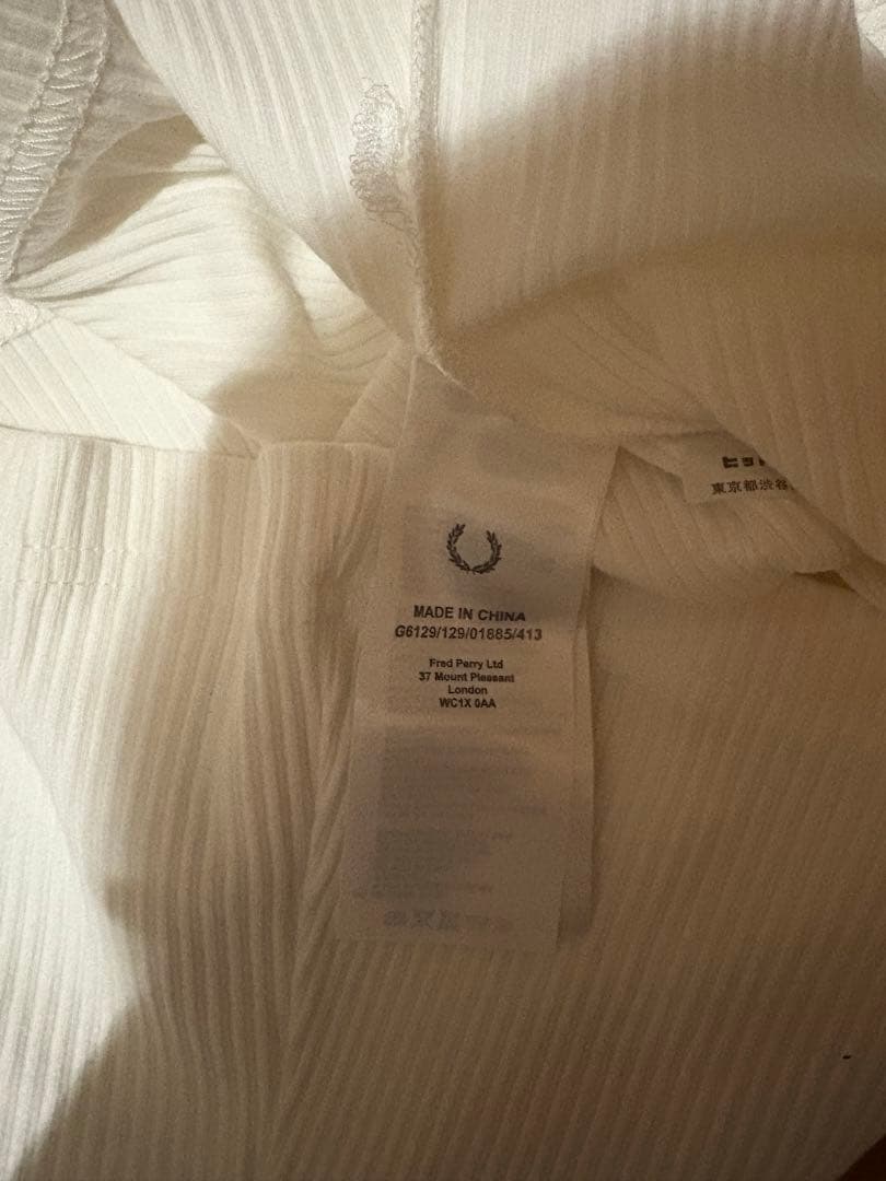 【最終値下げ】FRED PERRY リブニット ホワイト