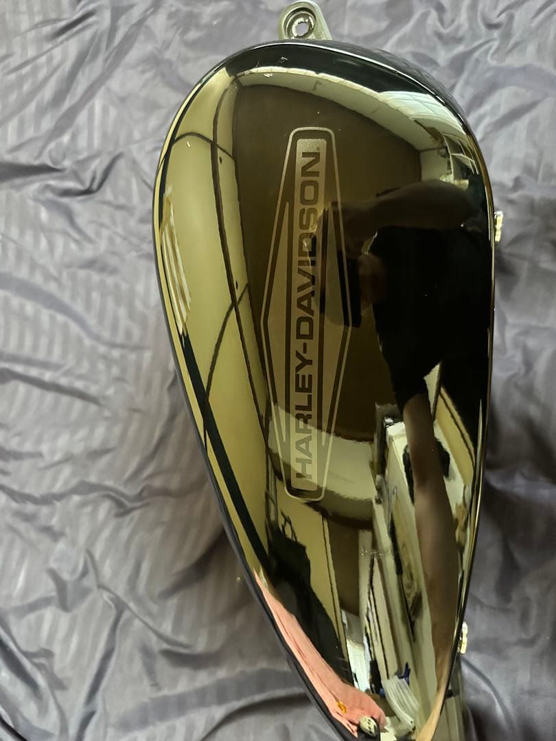 ハーレーダビッドソン　22年FXST純正タンク