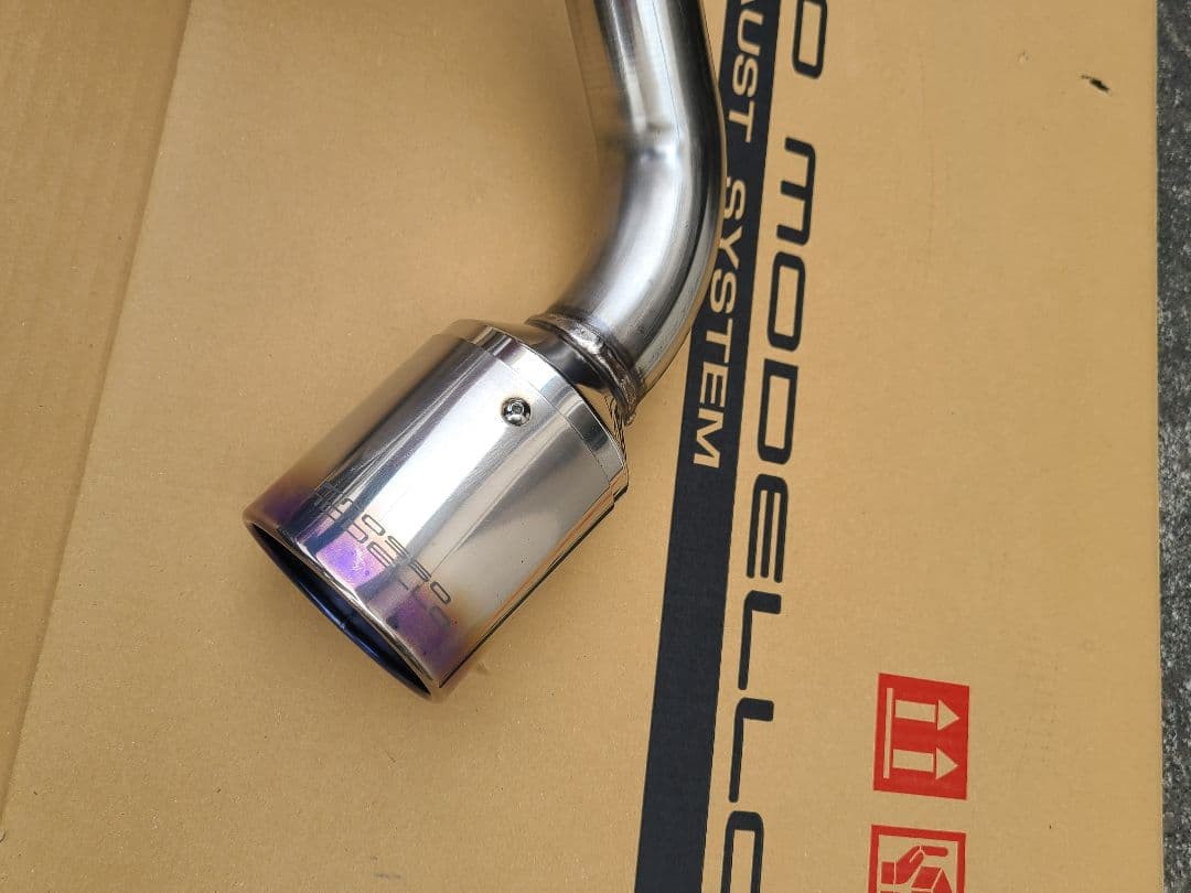 ジムニーシエラ　ロッソモデロ　マフラー