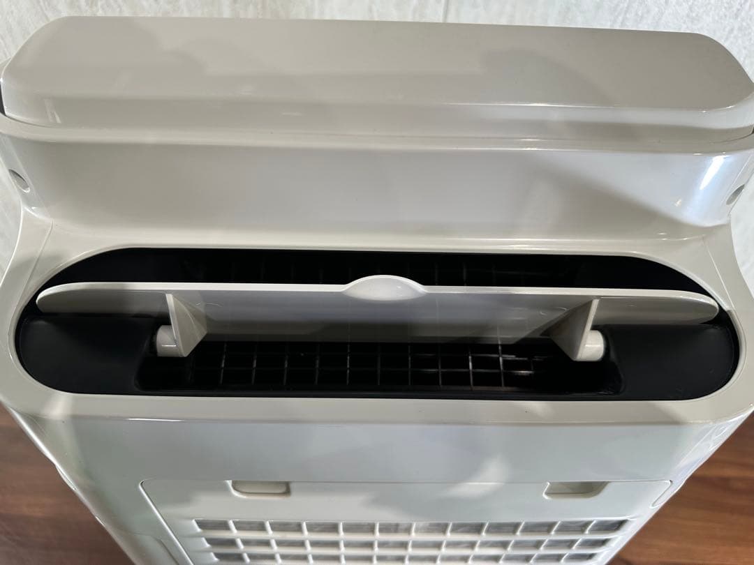 即日発送　美品　シャープ　加湿空気清浄機　2022　KC-50TH4-W