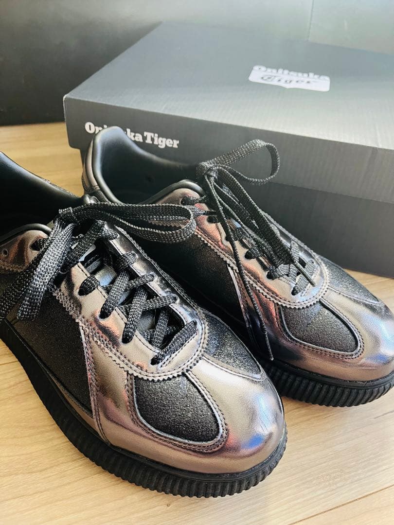 Onitsuka Tiger⭐︎DELECITY HOLIDAY 黒　25cm