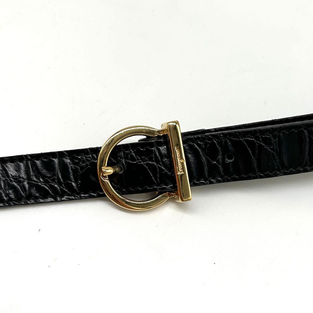 Salvatore Ferragamo ショルダーバッグ ヴァラ 黒 ブラック