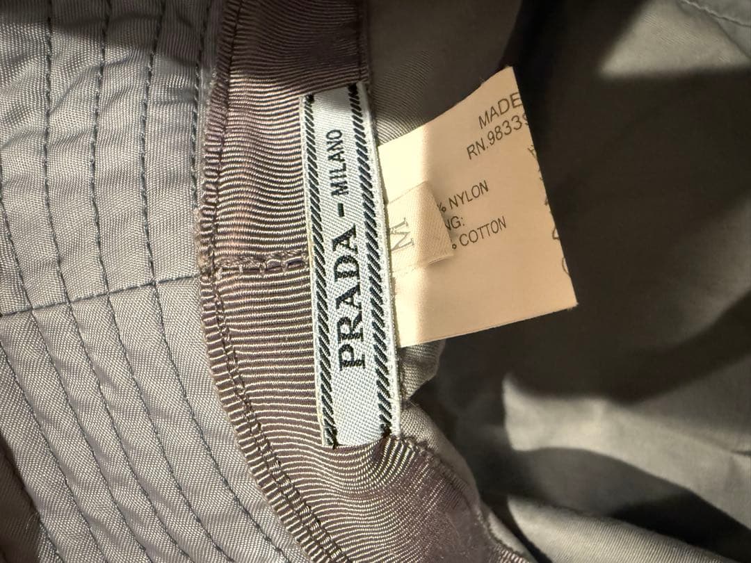 PRADA Re-Nylon Bucket Hut M ライトブルー