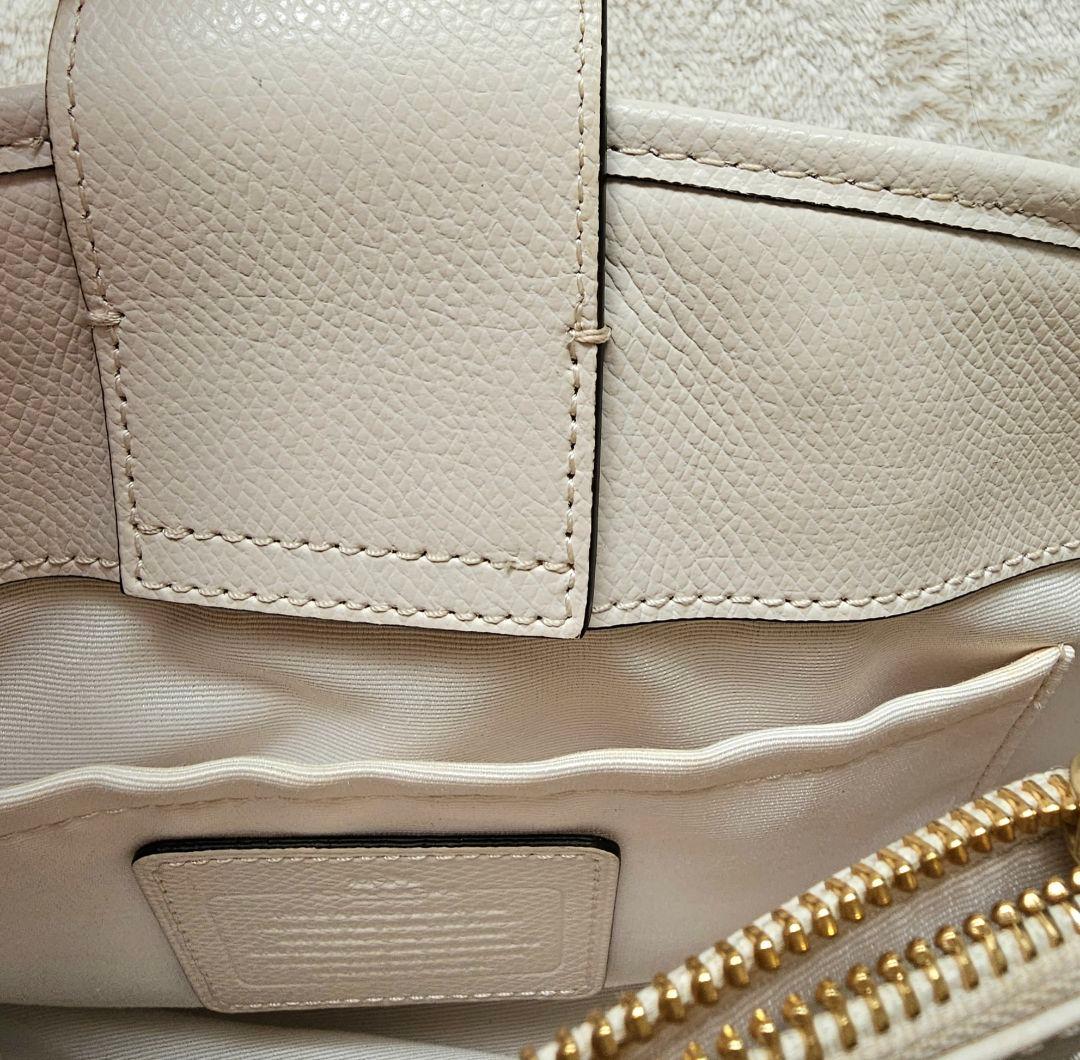 COACH　ショルダーバッグ　ハンドバッグ　2way　 ショルダーストラップ付き