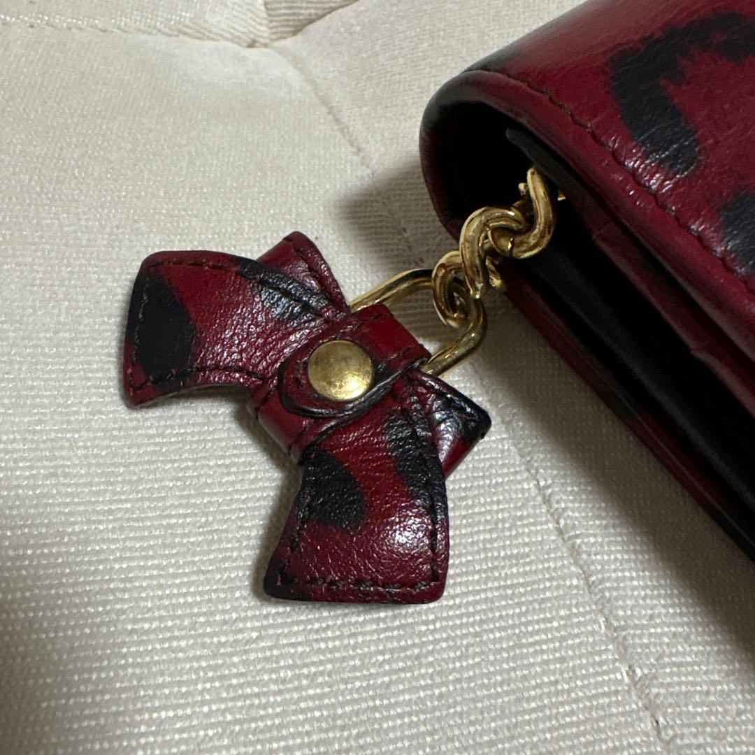 DOLCE&GABBANA レオパード リボンチャーム付きハートプレート 長財布