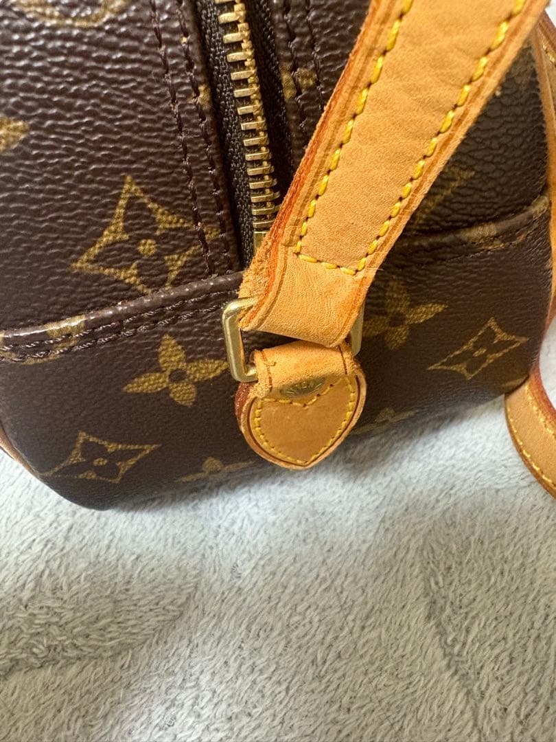 モノグラムブロワショルダーバッグ