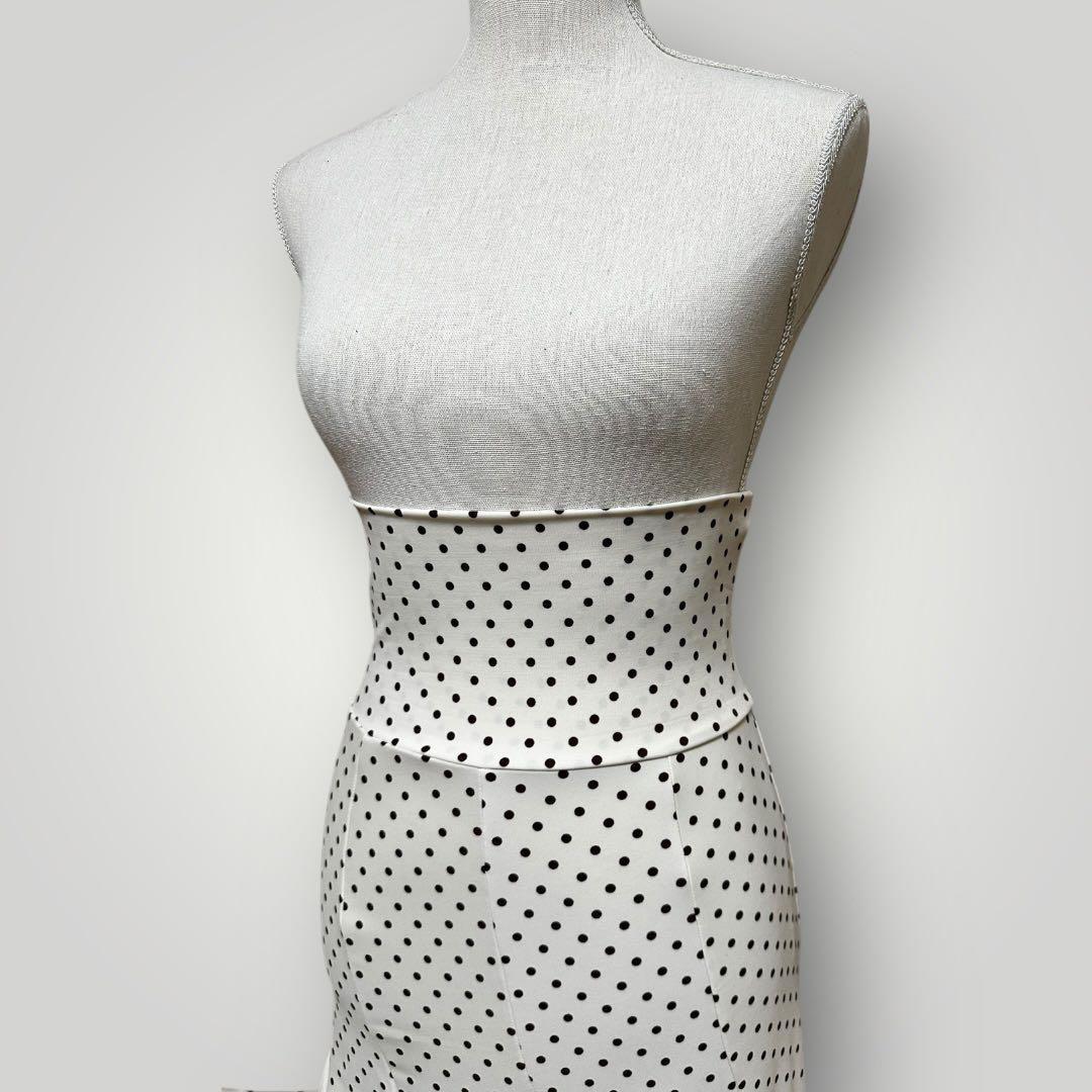 フラメンコファルダ　エスカルゴタイプ　アイボリー水玉