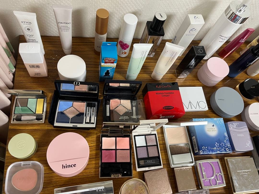 コスメ化粧品まとめ売り！ルナソルディオールエレガンス等ファンデアイシャドウ