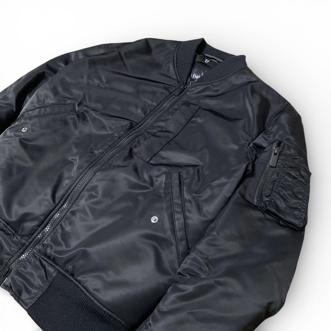 +J UNIQLO ハイブリッドダウンオーバーサイズMA-1ジャケット　ブラック